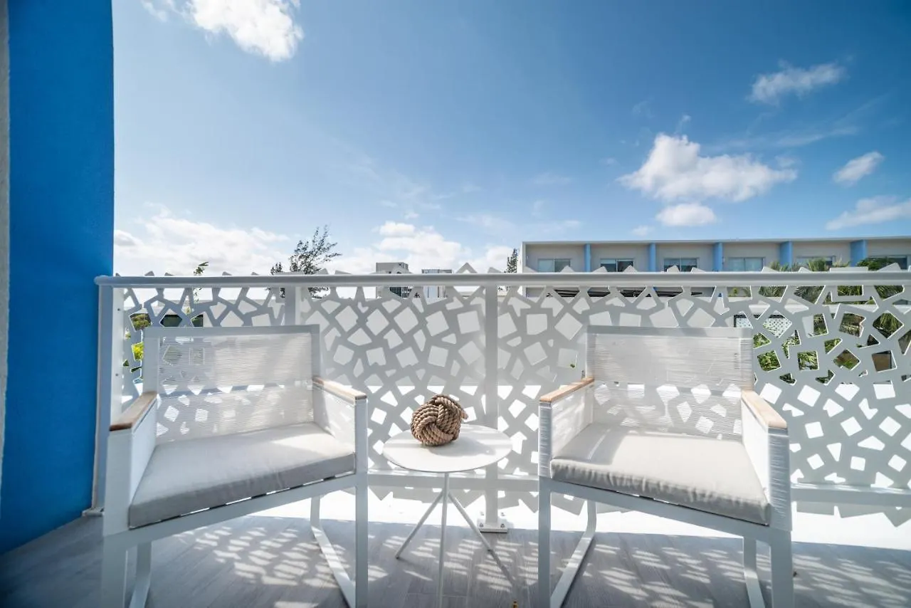 Luxury 1 Bed Apartment Near Seven Mile Beach At The Grove West Bay Isole Cayman